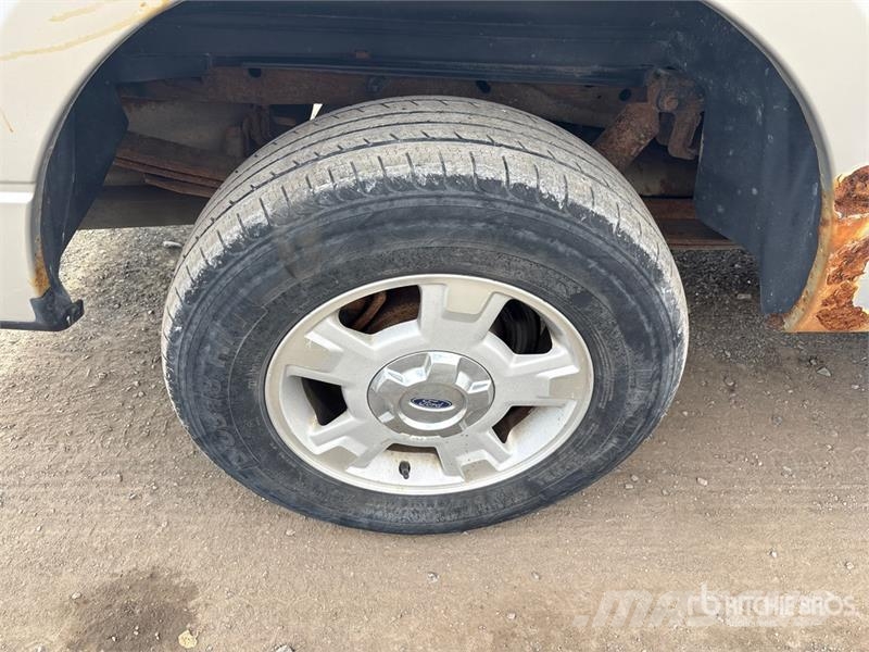 Ford F-150 4x2 Extended Cab Pickup Andre