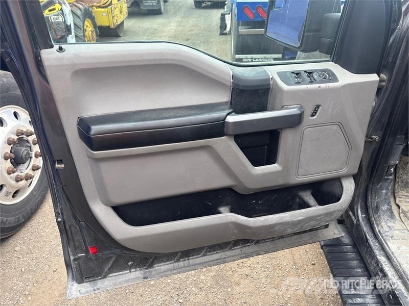 Ford F-150 4x2 Extended Cab Pickup Ostalo
