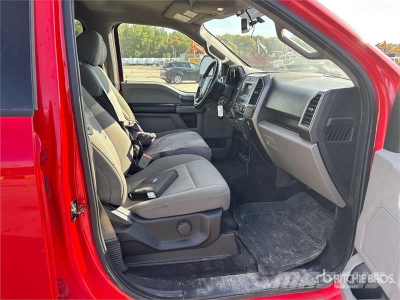 Ford F-150 4x4 Crew Cab Pickup Інше