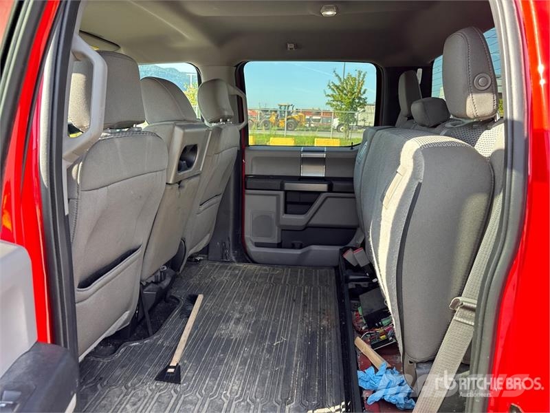 Ford F-150 4x4 Crew Cab Pickup Інше