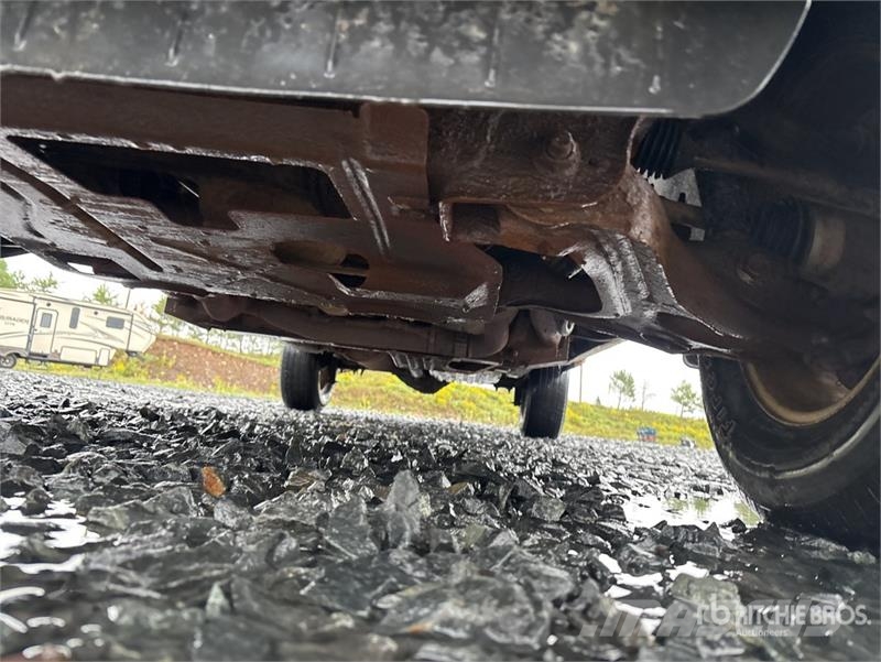 Ford F-150 FX4 4x4 Crew Cab Pickup أخرى