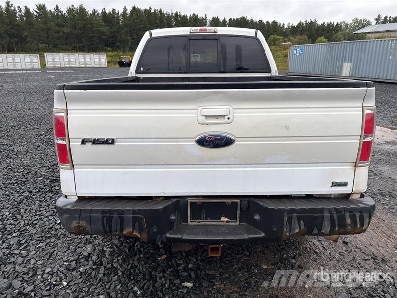 Ford F-150 FX4 4x4 Crew Cab Pickup أخرى