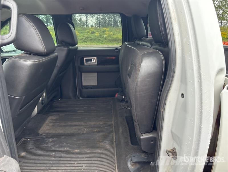 Ford F-150 FX4 4x4 Crew Cab Pickup أخرى