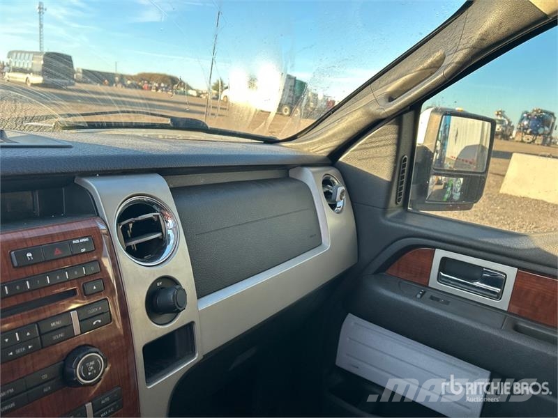 Ford F-150 Lariat 4x4 Crew Cab Pickup Ostalo