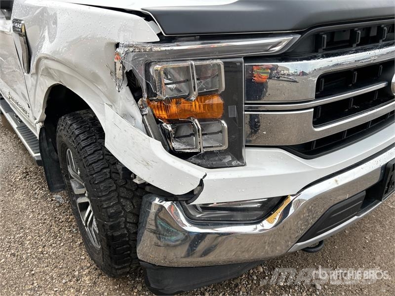 Ford F-150 Lariat 4x4 Crew Cab Pickup Ostalo