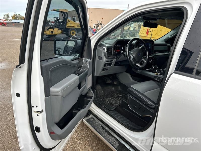 Ford F-150 Lariat 4x4 Crew Cab Pickup Ostalo