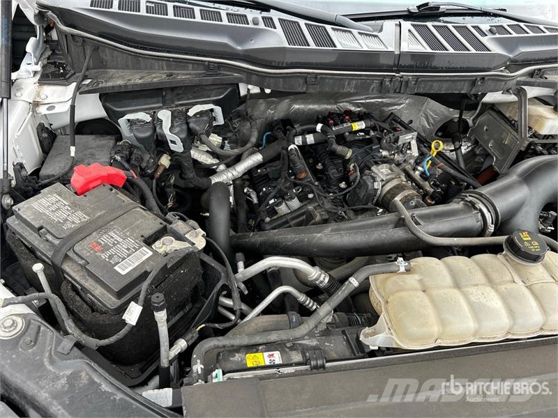 Ford F-150 Lariat 4x4 Crew Cab Pickup Ostalo
