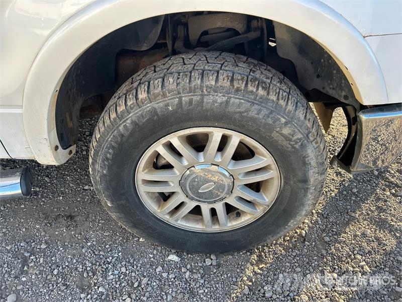 Ford F-150 Lariat 4x4 Crew Cab Pickup Ostalo