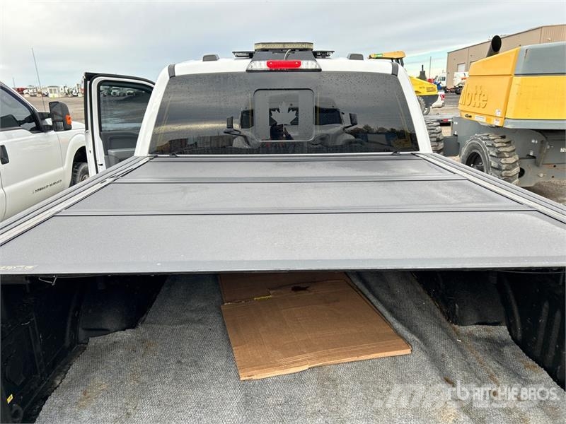 Ford F-150 Lariat 4x4 Crew Cab Pickup Ostalo