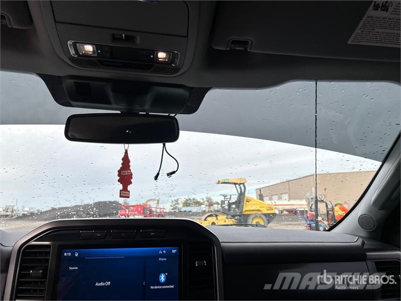 Ford F-150 Lariat 4x4 Crew Cab Pickup Ostalo