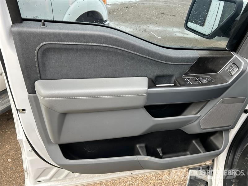 Ford F-150 Lariat 4x4 Crew Cab Pickup Ostalo