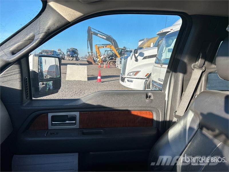 Ford F-150 Lariat 4x4 Crew Cab Pickup Ostalo