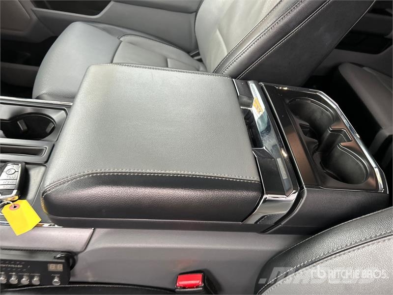 Ford F-150 Lariat 4x4 Crew Cab Pickup Ostalo