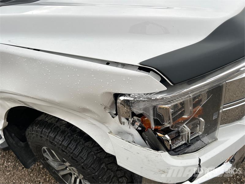 Ford F-150 Lariat 4x4 Crew Cab Pickup Ostalo