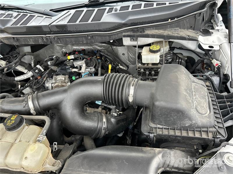 Ford F-150 Lariat 4x4 Crew Cab Pickup Ostalo