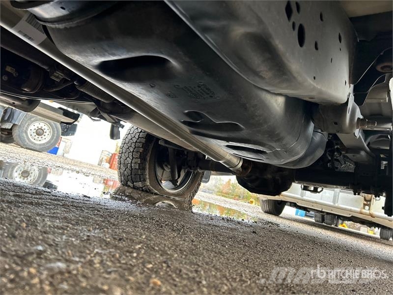 Ford F-150 Lariat 4x4 Crew Cab Pickup Ostalo