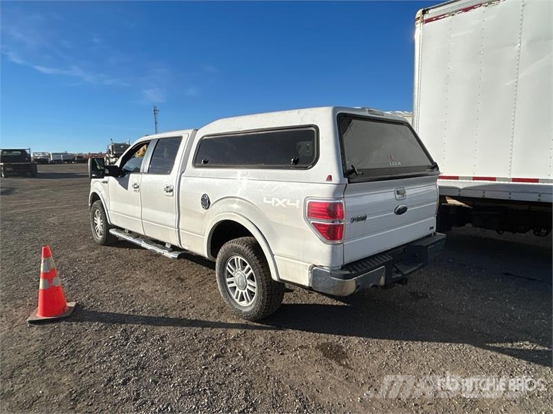 Ford F-150 Lariat 4x4 Crew Cab Pickup Ostalo