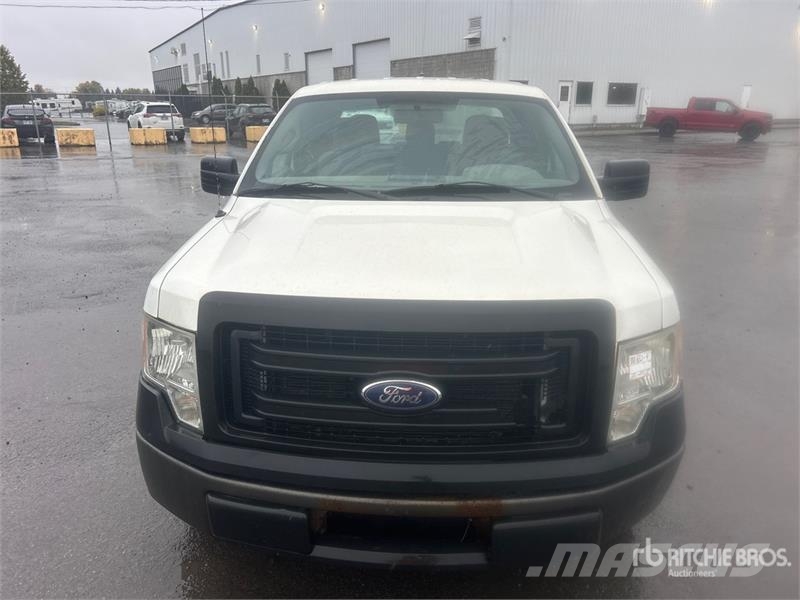 Ford F-150 XL 4x2 Extended Cab Pickup Інше