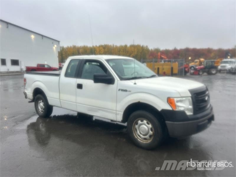Ford F-150 XL 4x2 Extended Cab Pickup Інше
