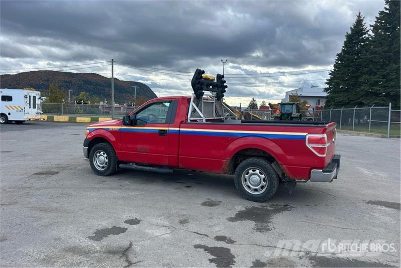 Ford F-150 XL 4x2 Pickup Ostalo