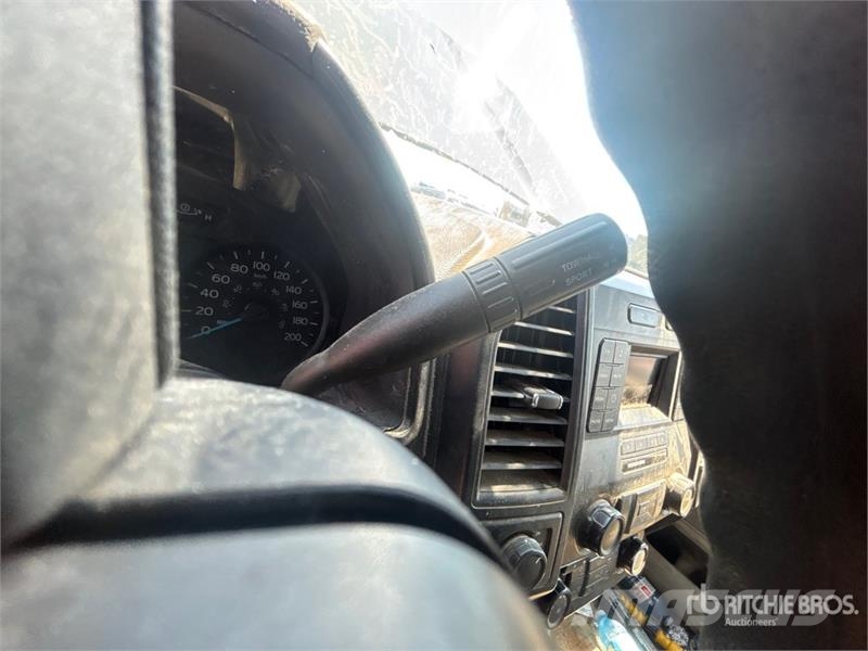 Ford F-150 XL 4x4 Extended Cab Pickup (Inoperable) Inne