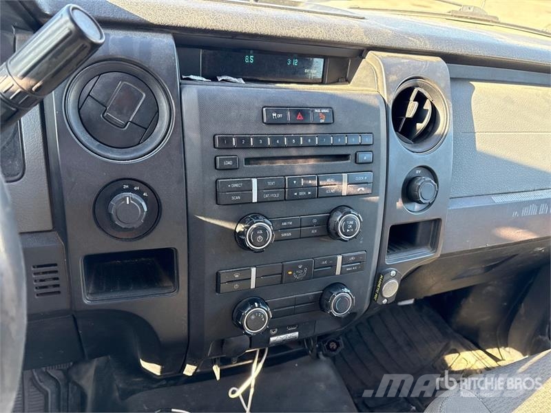 Ford F-150 XL 4x4 Extended Cab Pickup Egyéb