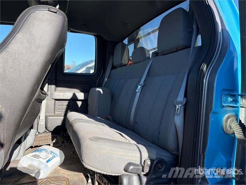 Ford F-150 XL 4x4 Extended Cab Pickup Egyéb