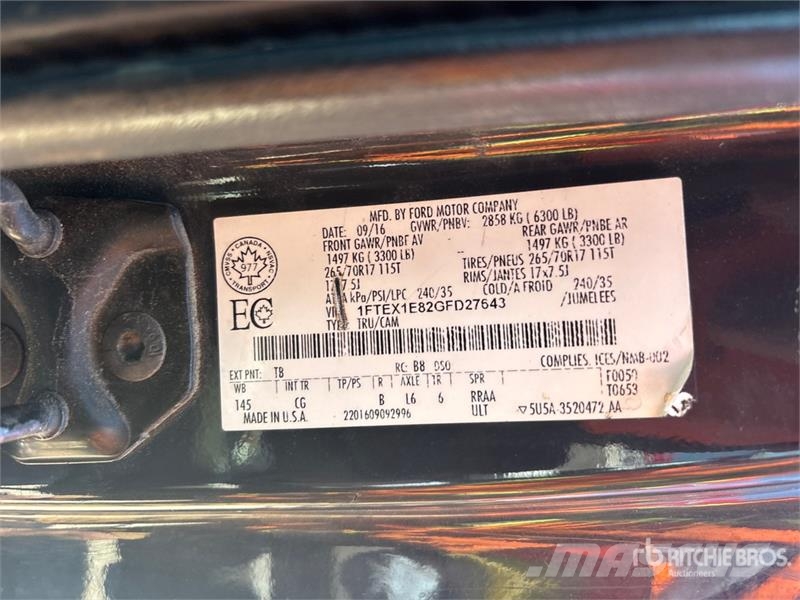 Ford F-150 XL 4x4 Extended Cab Pickup (Inoperable) Inne