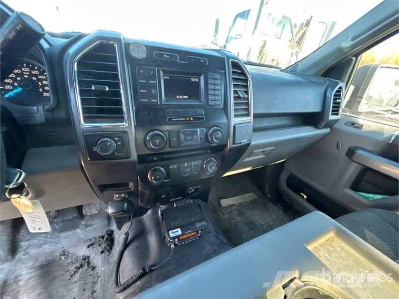 Ford F-150 XLT 4x2 Extended Cab Pickup Інше