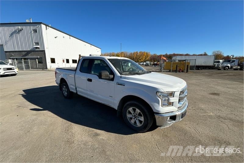 Ford F-150 XLT 4x2 Extended Cab Pickup Ostalo