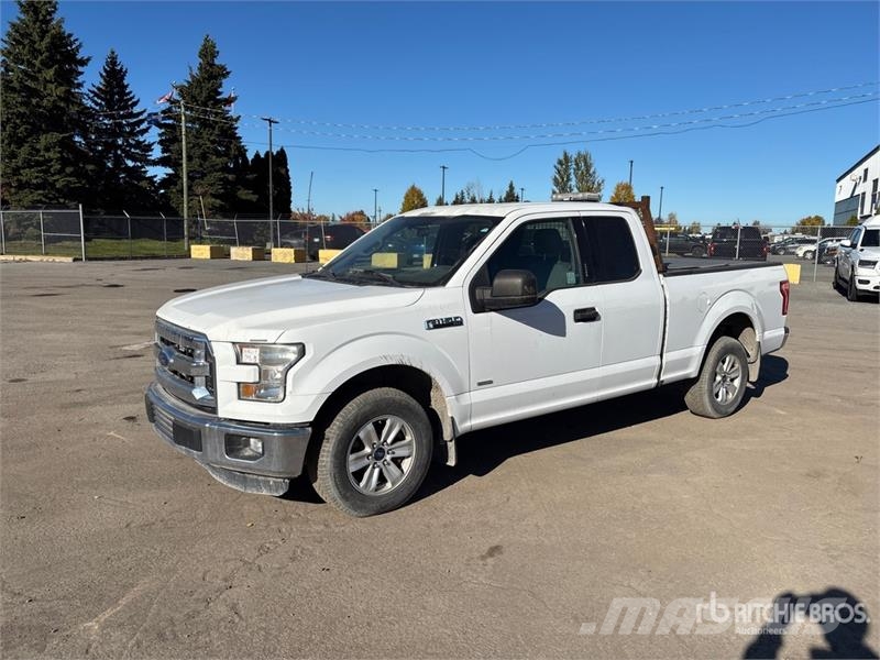 Ford F-150 XLT 4x2 Extended Cab Pickup Ostalo