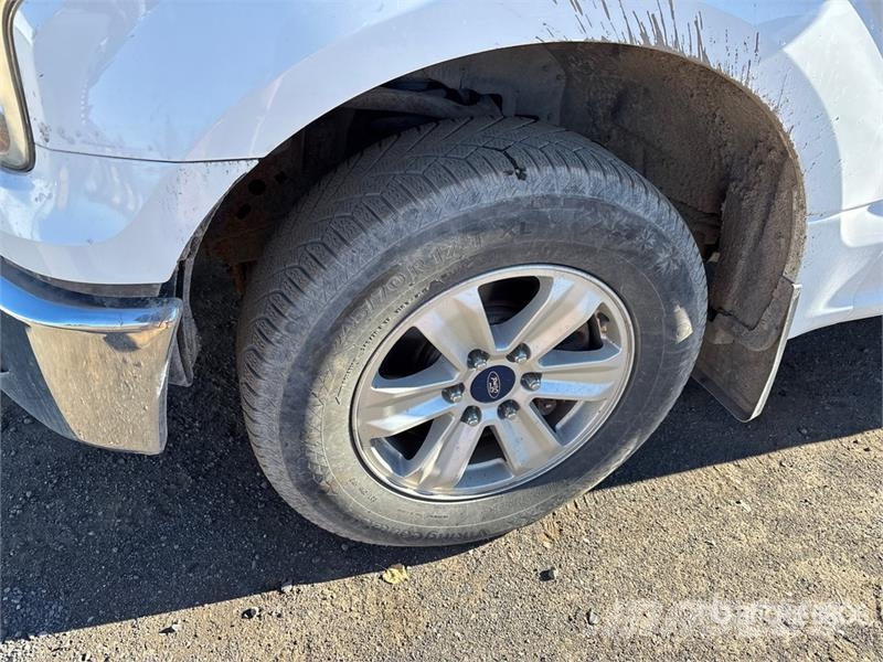 Ford F-150 XLT 4x2 Extended Cab Pickup Ostalo