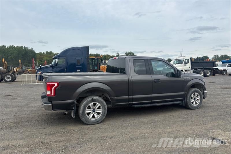 Ford F-150 XLT 4x2 Extended Cab Pickup Drugi