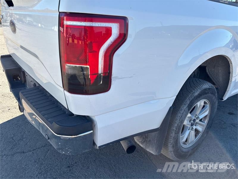Ford F-150 XLT 4x2 Extended Cab Pickup Ostalo