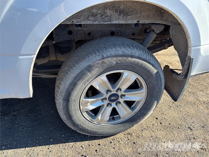 Ford F-150 XLT 4x2 Extended Cab Pickup Ostalo