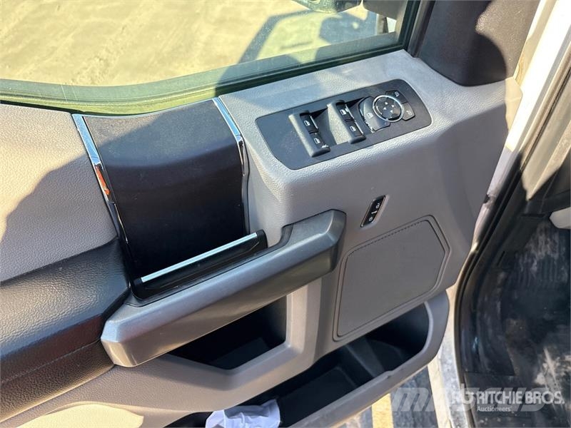 Ford F-150 XLT 4x2 Extended Cab Pickup Drugi