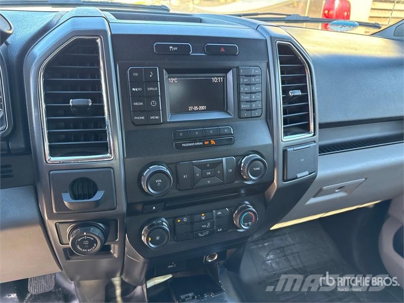 Ford F-150 XLT 4x2 Extended Cab Pickup Drugi