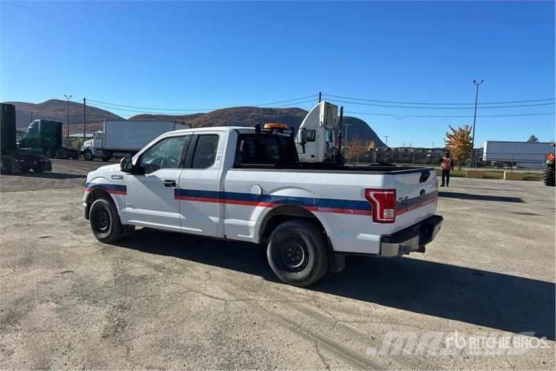 Ford F-150 XLT 4x2 Extended Cab Pickup Інше