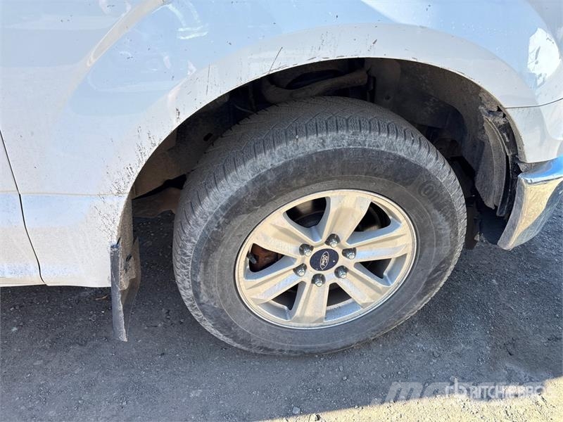 Ford F-150 XLT 4x2 Extended Cab Pickup Ostalo