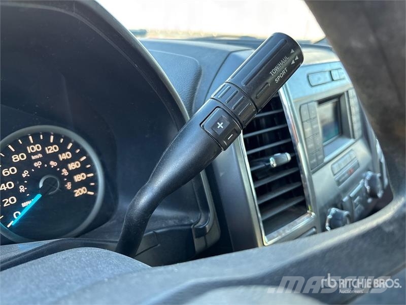 Ford F-150 XLT 4x2 Extended Cab Pickup Ostalo