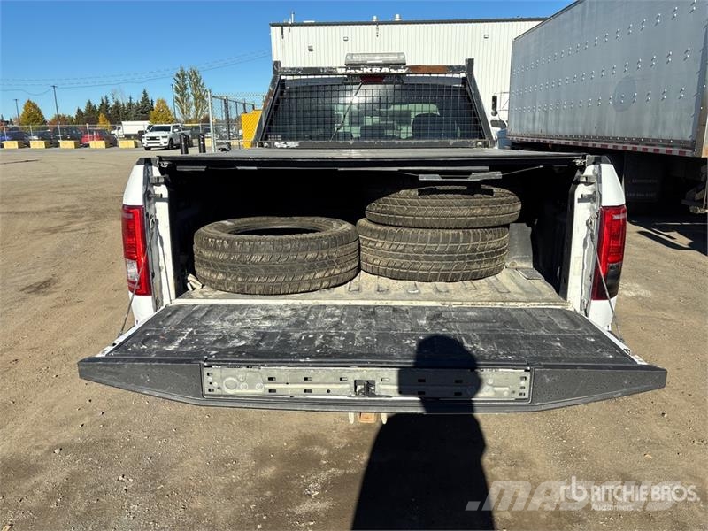 Ford F-150 XLT 4x2 Extended Cab Pickup Ostalo