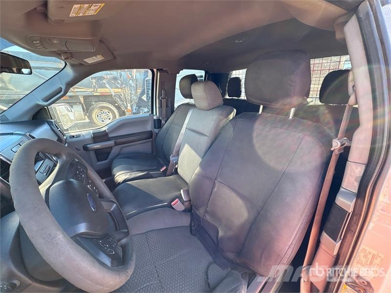 Ford F-150 XLT 4x2 Extended Cab Pickup Drugi