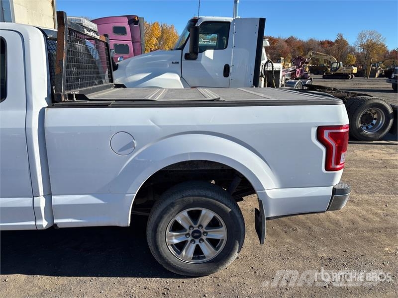 Ford F-150 XLT 4x2 Extended Cab Pickup Ostalo