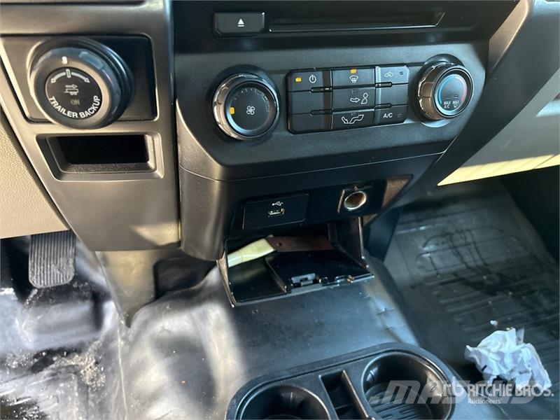 Ford F-150 XLT 4x2 Extended Cab Pickup Drugi