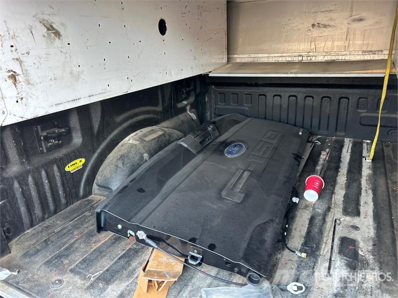 Ford F-150 XLT 4x4 Crew Cab Pickup Other