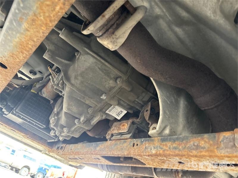 Ford F-150 XLT 4x4 Crew Cab Pickup Muu