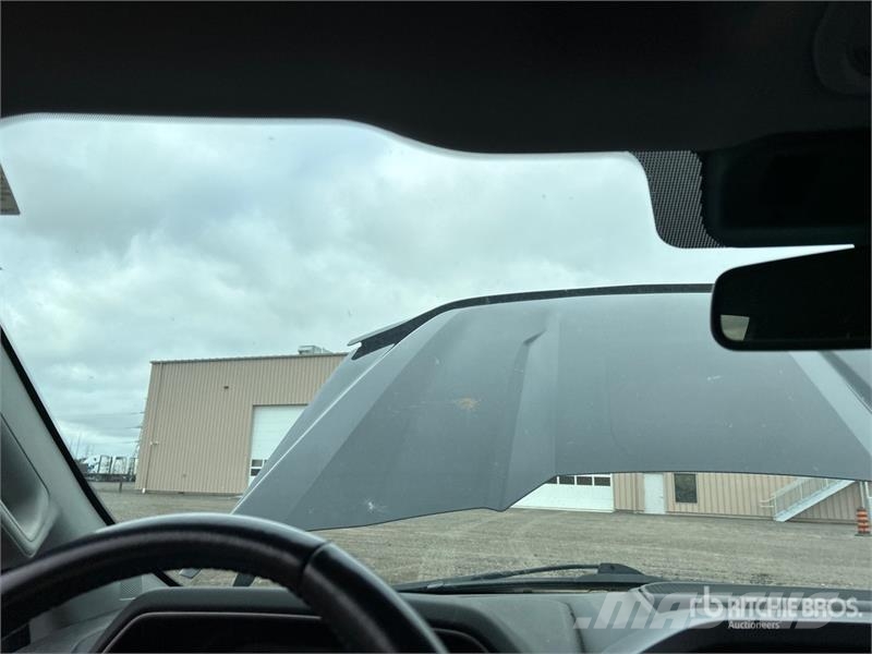 Ford F-150 XLT 4x4 Crew Cab Pickup Other