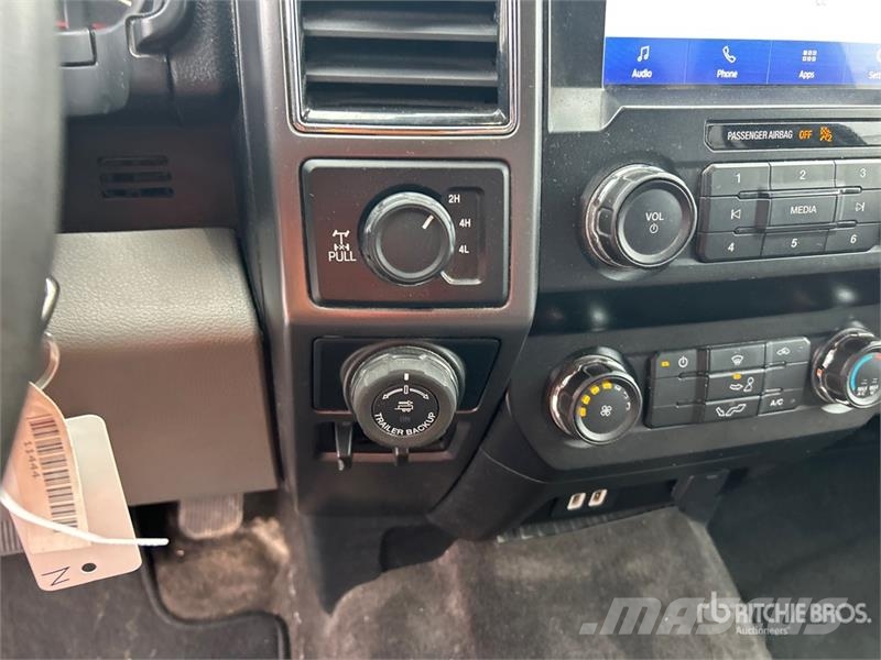 Ford F-150 XLT 4x4 Crew Cab Pickup 其他