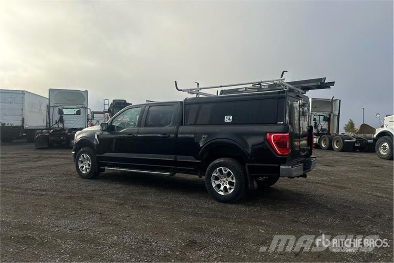 Ford F-150 XLT 4x4 Crew Cab Pickup Other