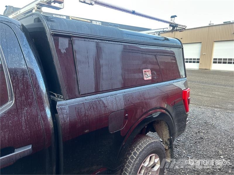 Ford F-150 XLT 4x4 Crew Cab Pickup Other